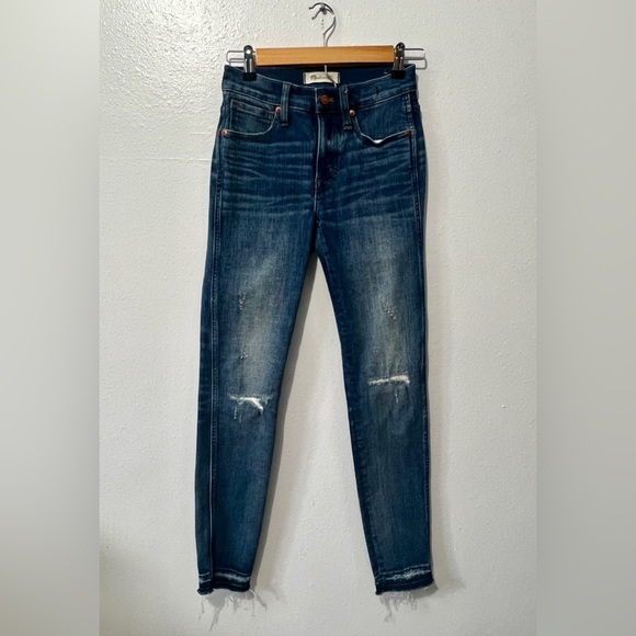 Madewell 9" High-Rise Distressed Skinny Jean - Size 24 - Picture 6 of 13